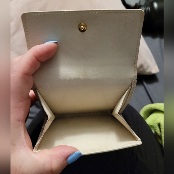 SALE Authentic Louis Vuitton Tan Vernis Women's Wallet - Picture 3 of 7